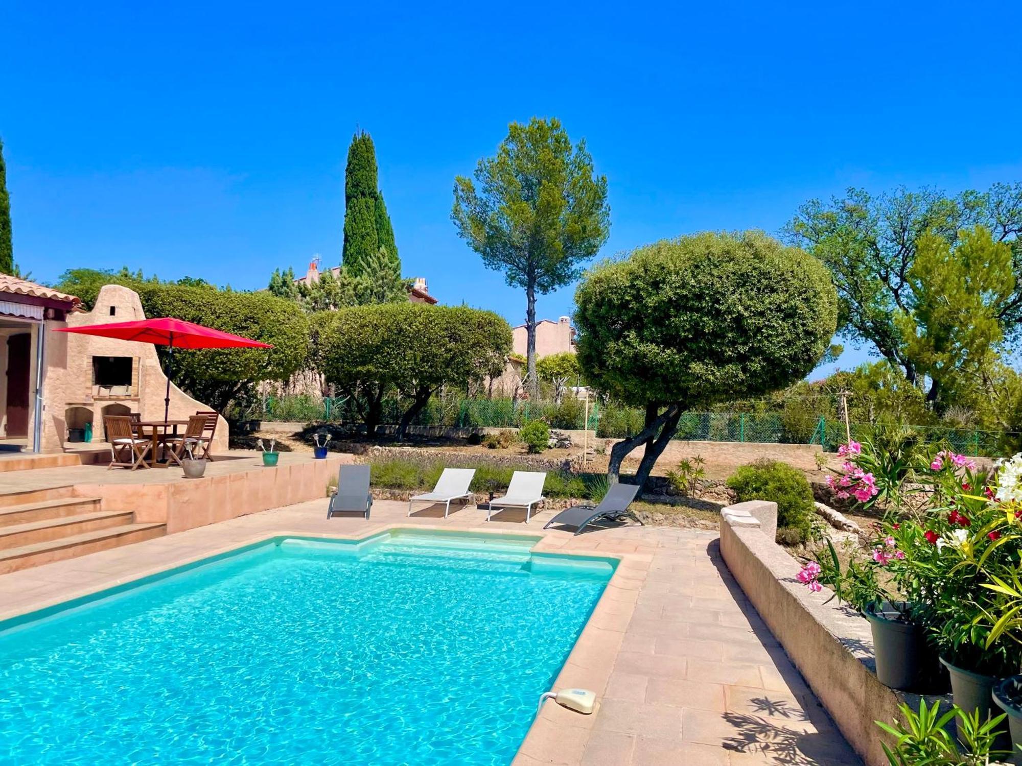 Charming French Riviera Villa // Pool, Seaview, Ac, 9Pax // Saint-Raphaël Buitenkant foto